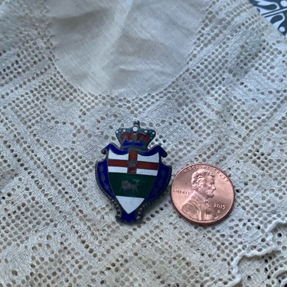 Antique 1901 Sterling Silver & Enamel Shield Pin Armed Forces Red Cross Lion - Picture 5 of 7